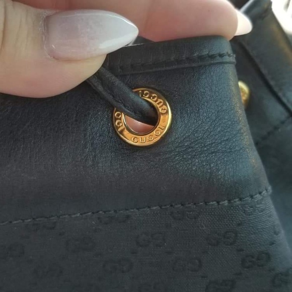 Authentic Vintage GUCCI drawstring bucket bag - Picture 3 of 8